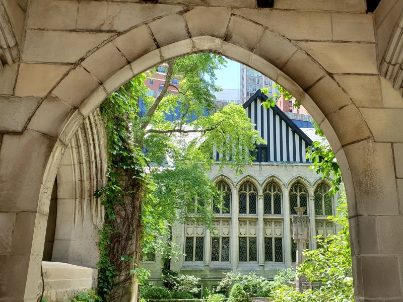 Fourth Presbyterian Church image